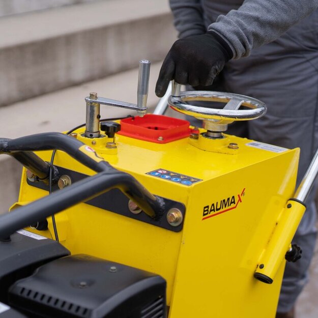 Baumax asfalto, betono pjaustyklė BS50E-E-Start